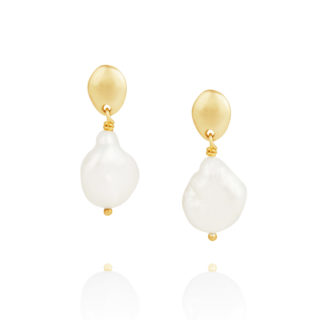Gold freshwater pearl drop earrings