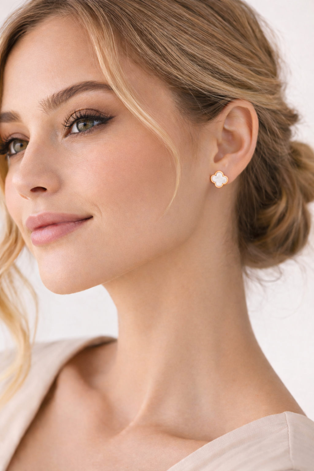 MOTHER OF PEARL CLOVER STUDS